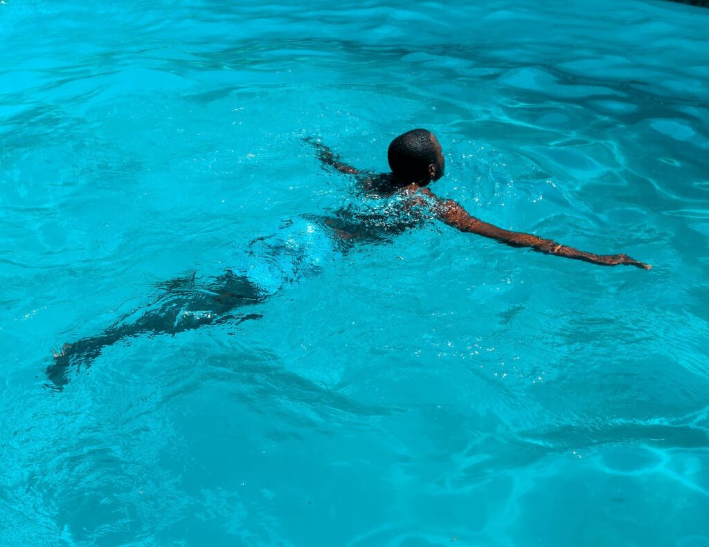 bygga pool själv